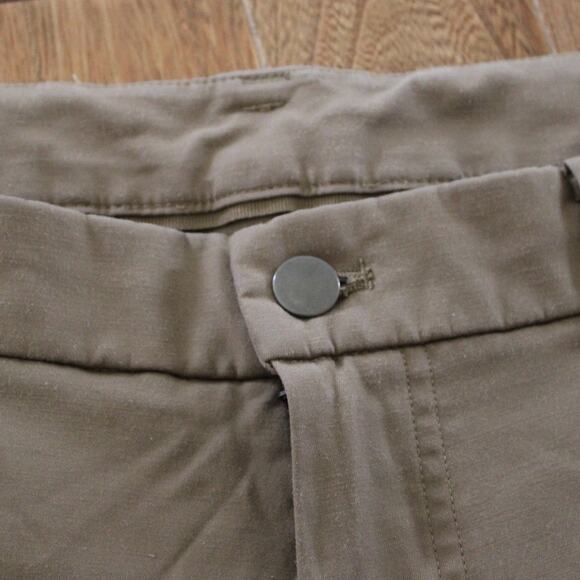 Men's Lululemon Athletica Commission Shorts 9" Artifact Tan Brown 38 M7927S - Picture 2 of 5